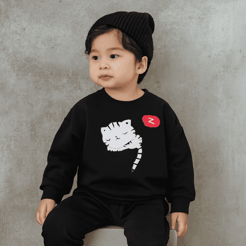 Black Cat Printed Kids Tracksuit | Winter Fleece Sweatshirt & Trouser Set for Boys & Girls – Warm, Cozy & Stylish Outfit FOR BABY AND KIDS